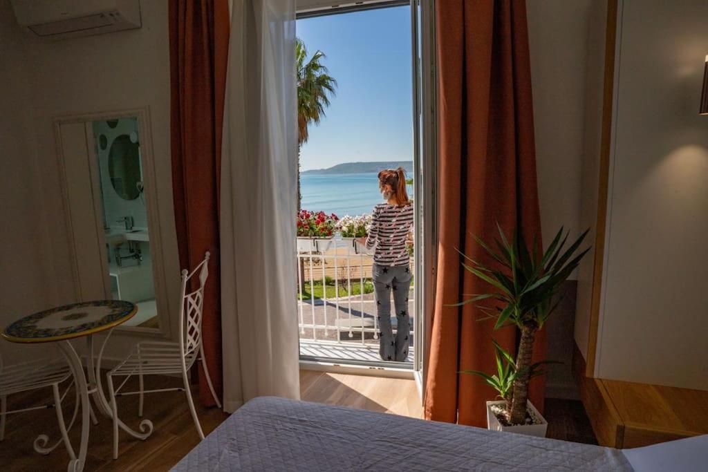 Aquamar Bed And Breakfast Crotone Exterior photo